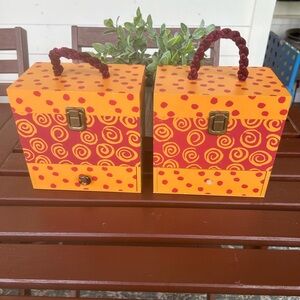 Southern living at Home Bunko set & empty decorative storage case
